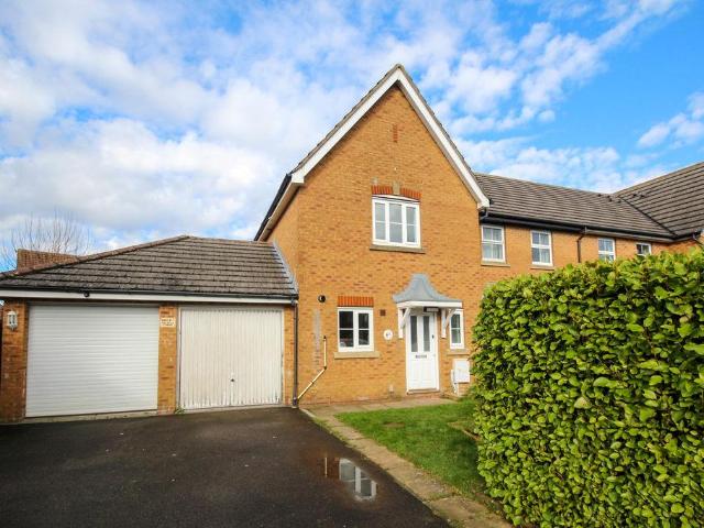 House for sale in Hawkinge, Folkestone