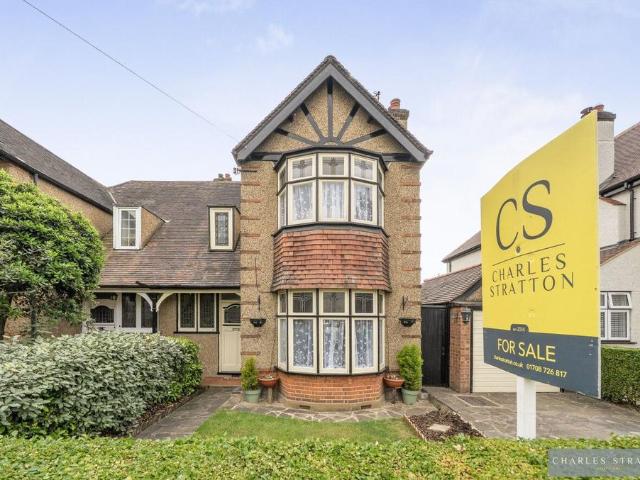 House for sale in Gidea Park, Greater London