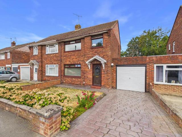 House for sale in Elmbridge, Gloucester