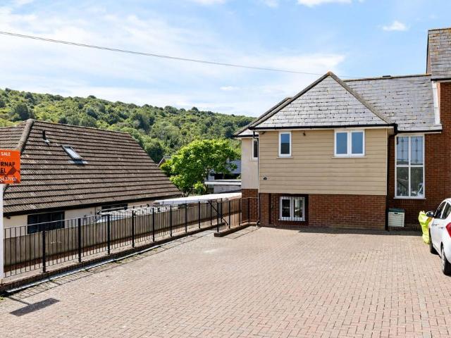House for sale in Ash, Kent