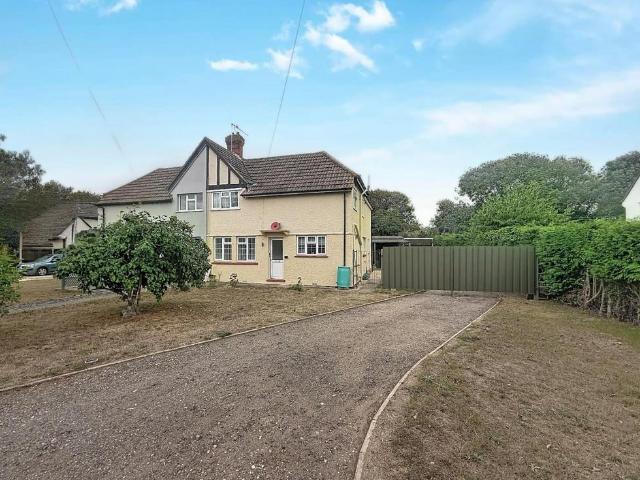 House for sale in Chipping Hill, Essex