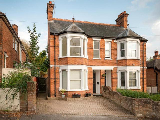 House for sale in Totteridge, Cressex