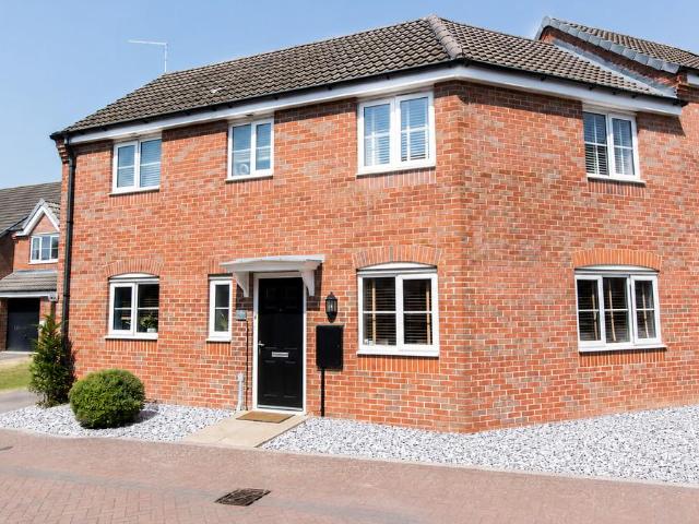 House for sale in Stanford On Avon, Leicestershire