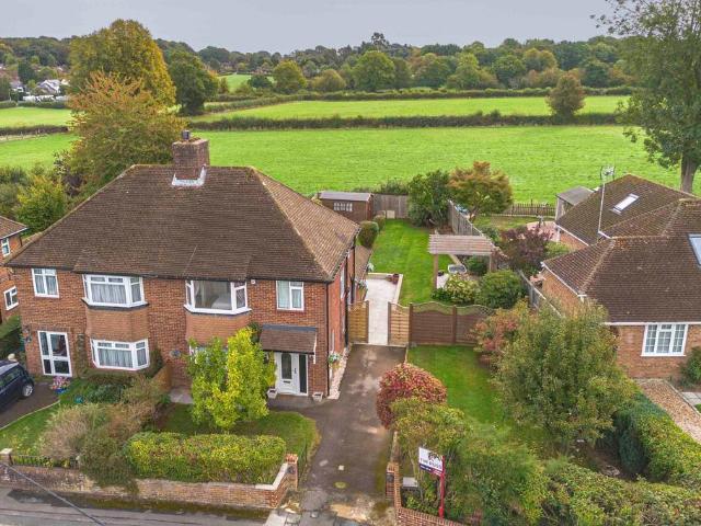 House for sale in Hughenden, Great Kingshill