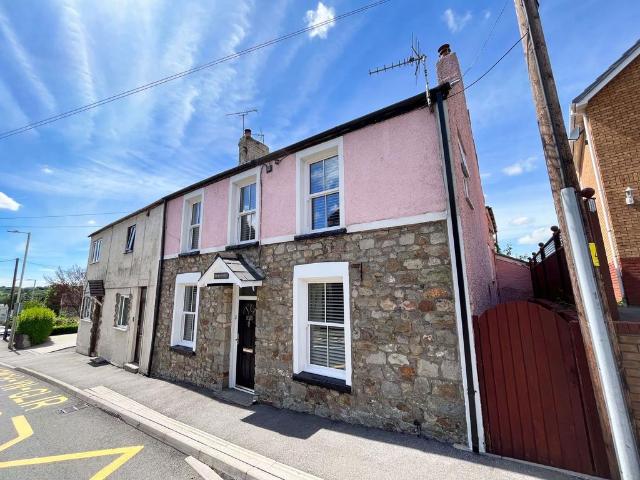 House for sale in Newcastle Higher, Wales