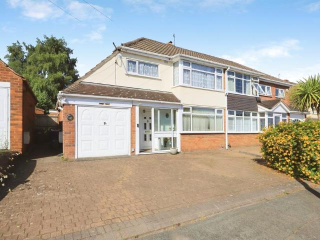 House for sale in Ettingshall Park, West Midlands