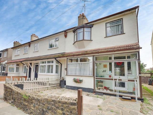 House for sale in Kursaal Estate, Alton Barnes