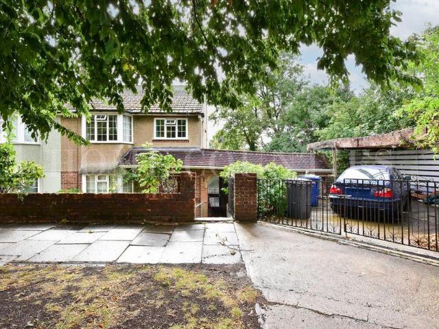 House for sale in New Barnet, Isle Of Man