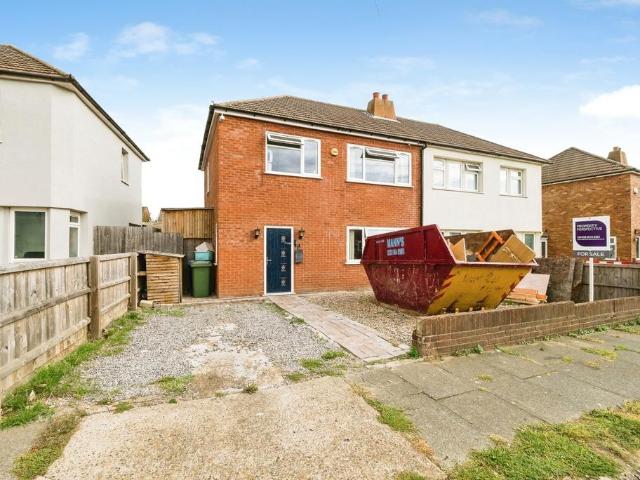 House for sale in Aveley, Essex