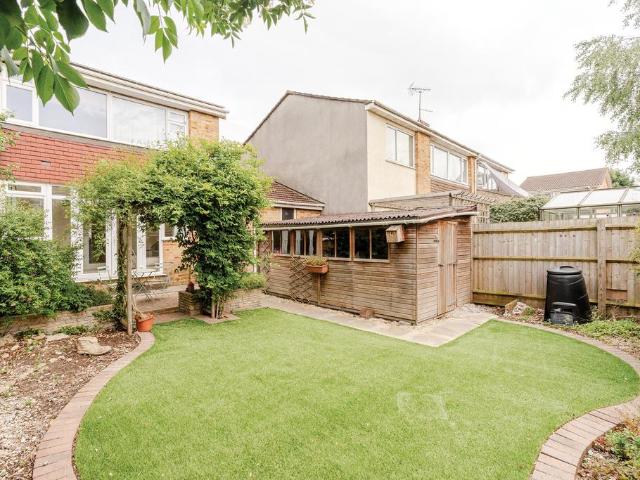 House for sale in Feckenham, City Of Bristol