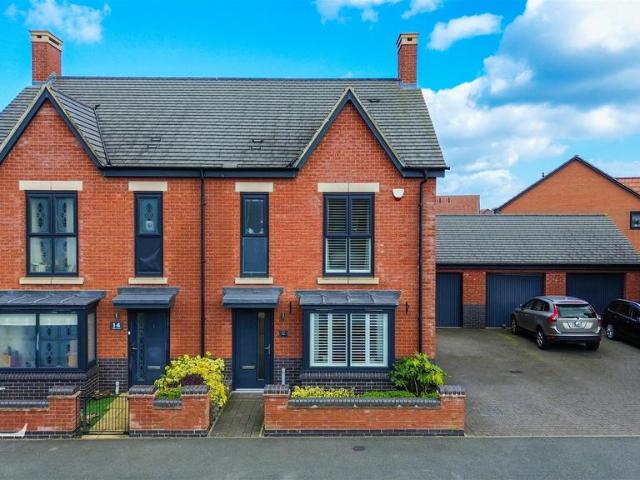 House for sale in Ashby-de-la-zouch, Leicestershire