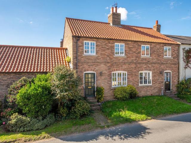 House for sale in Great Ouseburn, North Yorkshire