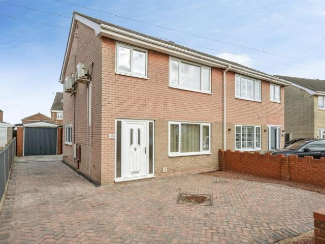 House for sale in Thorne, South Yorkshire
