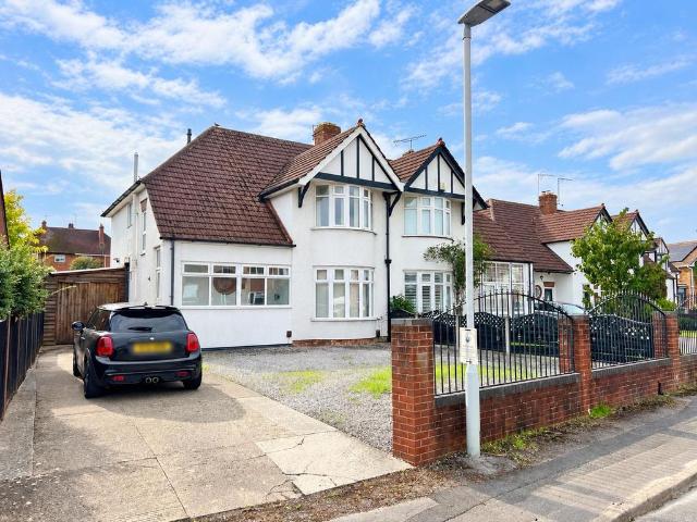 House for sale in Saintbridge, Gloucester