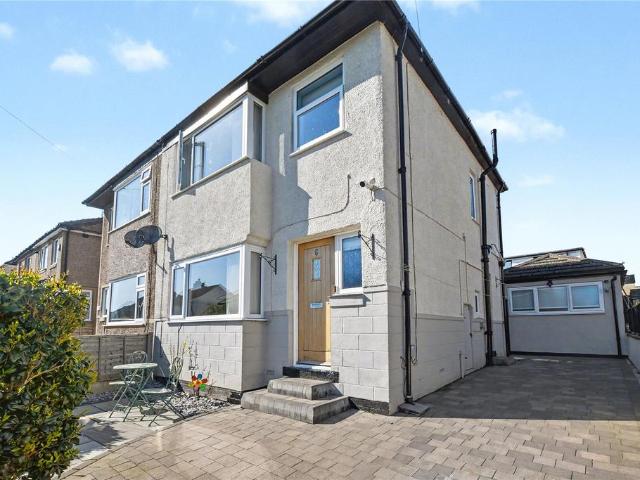 House for sale in Westfield, Guiseley