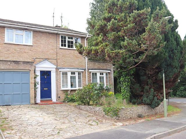 House for sale in Farnborough, Hampshire