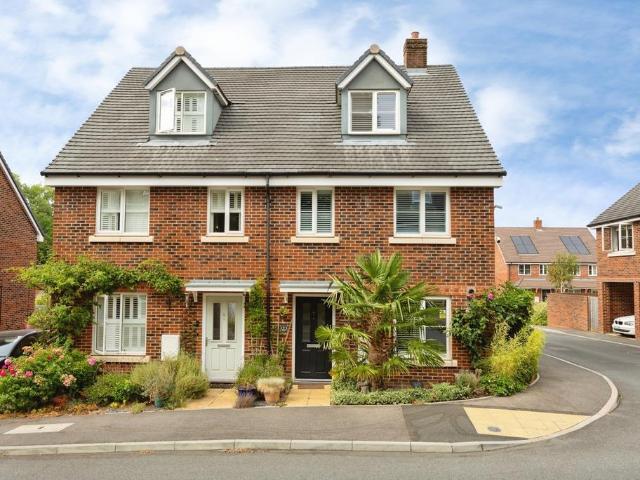 House for sale in Bolton Low Houses, Hampshire