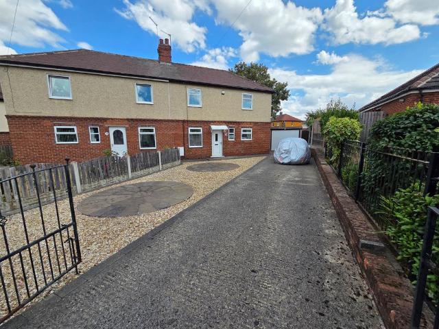 House for sale in Worsbrough, South Yorkshire