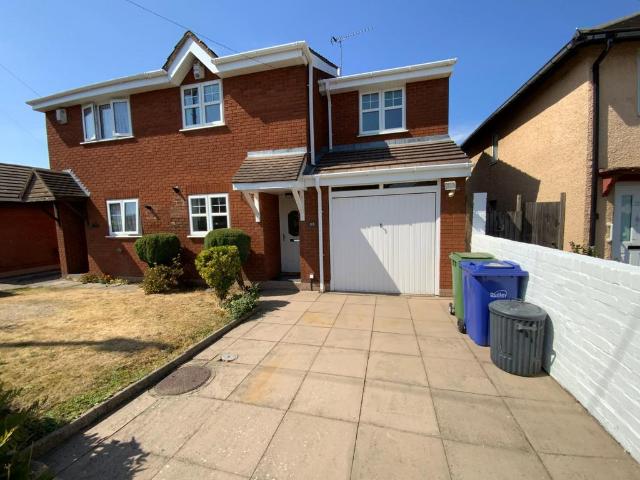 House for sale in Cradley, West Midlands