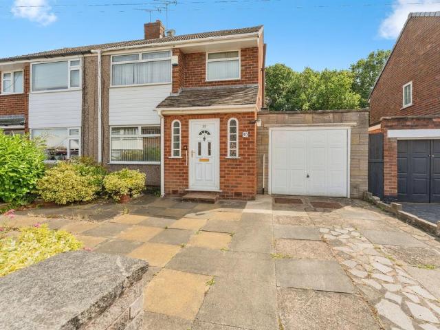 House for sale in Rossmore, Cheshire
