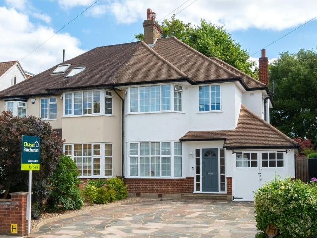 House for sale in Strawberry Hill, Greater London