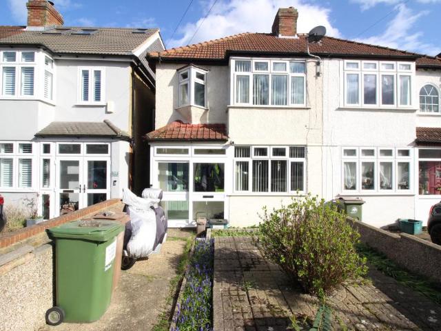 House for sale in Worcester Park, Greater London