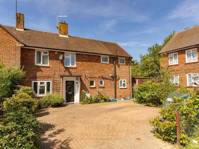 House for sale in Glynde, West Sussex