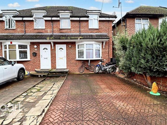 House for sale in Colindale, Greater London