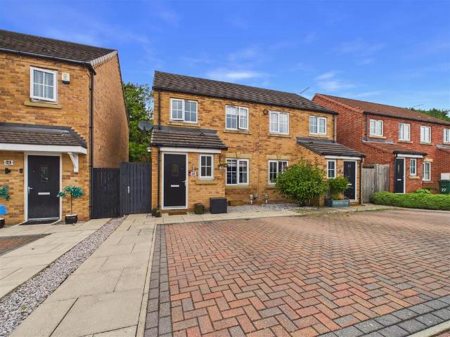House for sale in Elloughton-cum-Brough, Elloughton