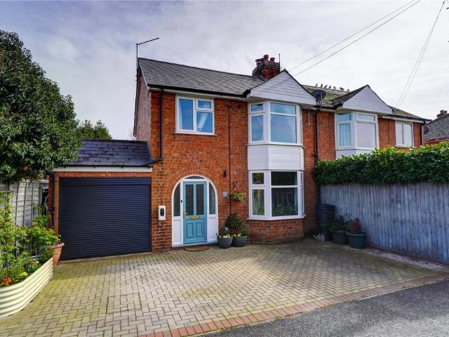 House for sale in Upper Wick, Malvern Hills