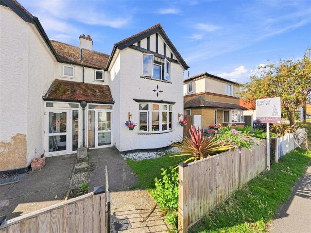 House for sale in Hampton, The Bridge