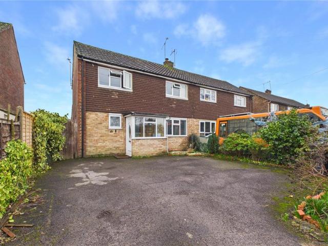 House for sale in Old Dean, Heol-las