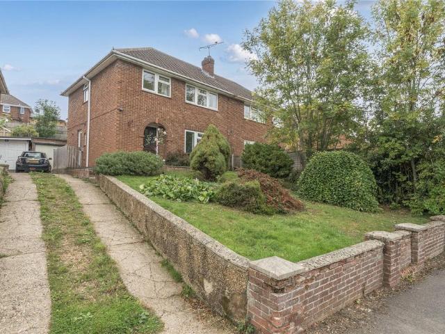 House for sale in Shinfield