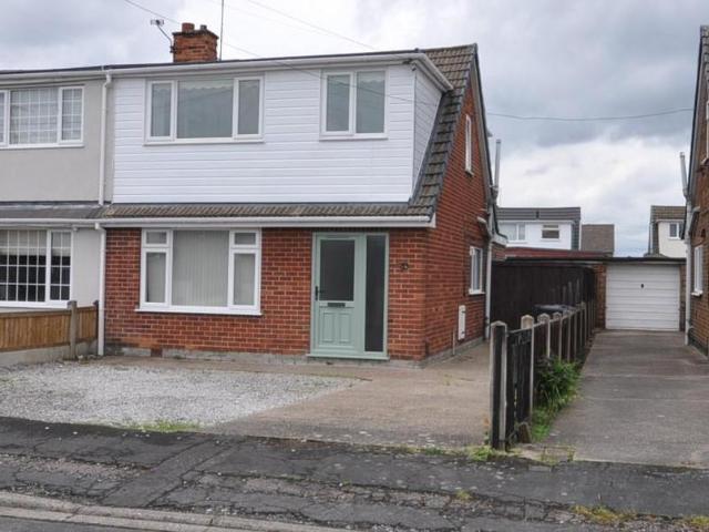 House for sale in Edenthorpe, South Yorkshire