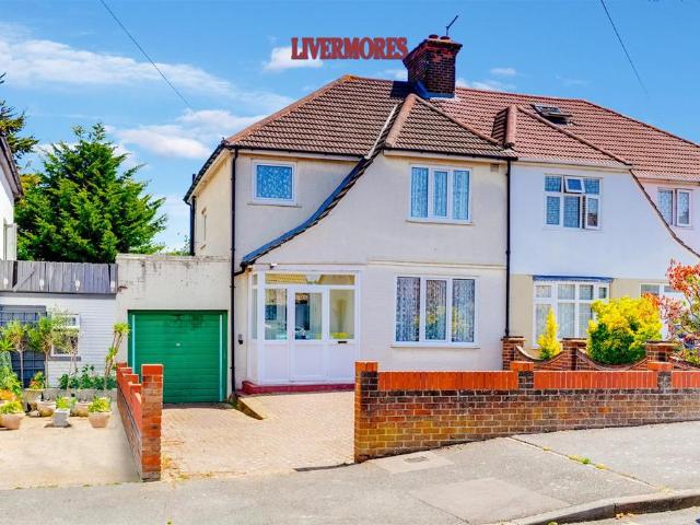 House for sale in Crayford, Greater London