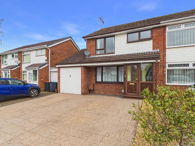 House for sale in Elton