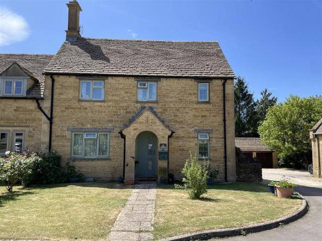 House for sale in Fossebridge, Gloucestershire