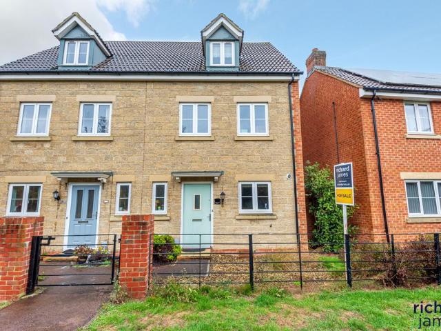 House for sale in Taw Hill, Abbey Mead