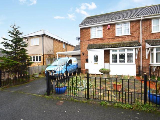 House for sale in Oad Street, Kent