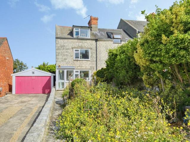 House for sale in Fortuneswell, East Dorset