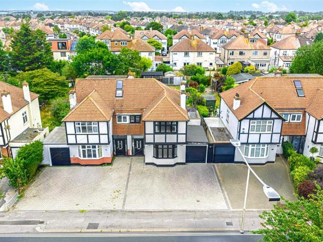 House for sale in Alton Barnes, Essex