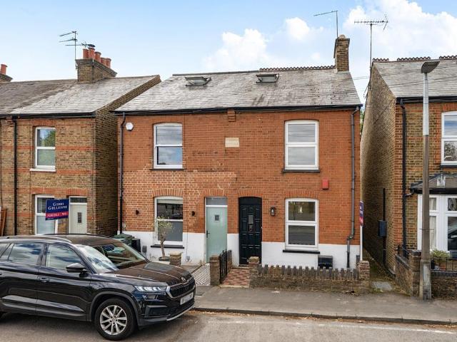 House for sale in Moneyhill, Batchworth