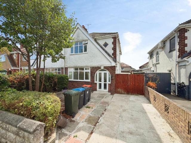 House for sale in Stanney Oaks, Rossmore