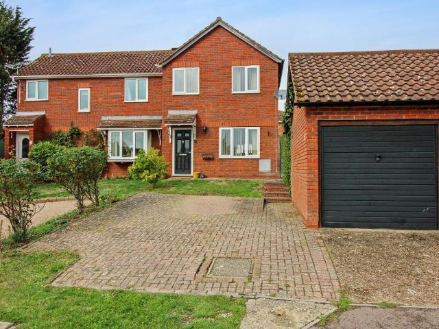 House for sale in Great Holm, Milton Keynes