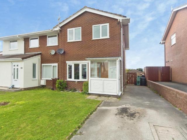 House for sale in Colwyn Bay, Wales