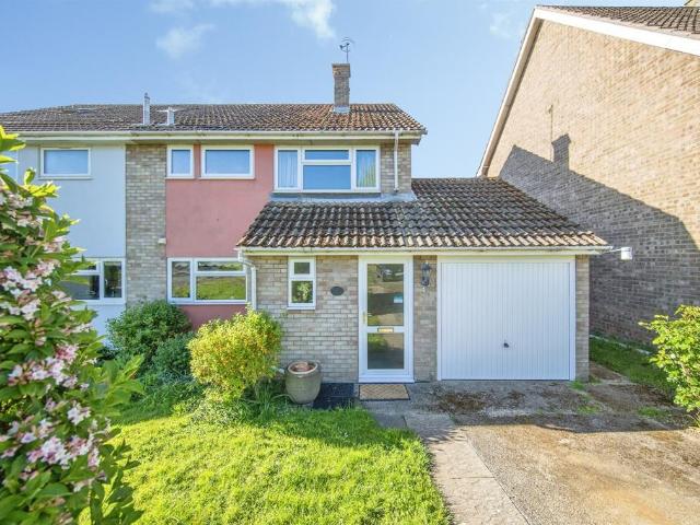 House for sale in Chelmondiston, Suffolk