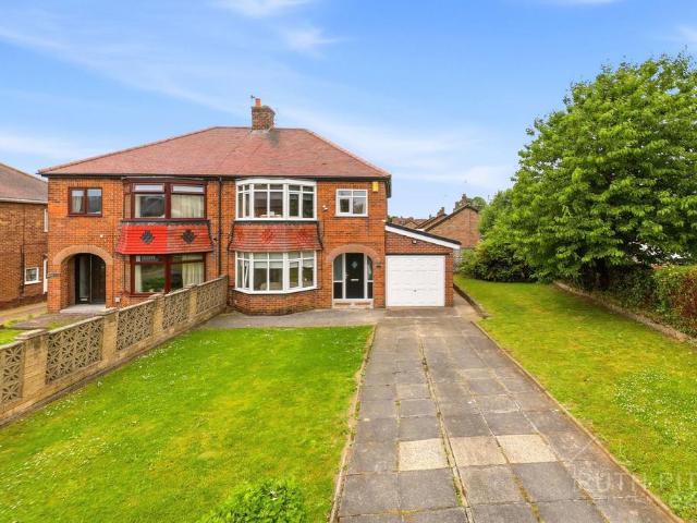 House for sale in Upton, West Yorkshire