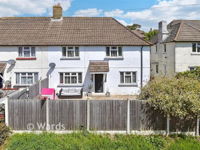 House for sale in River, Ash
