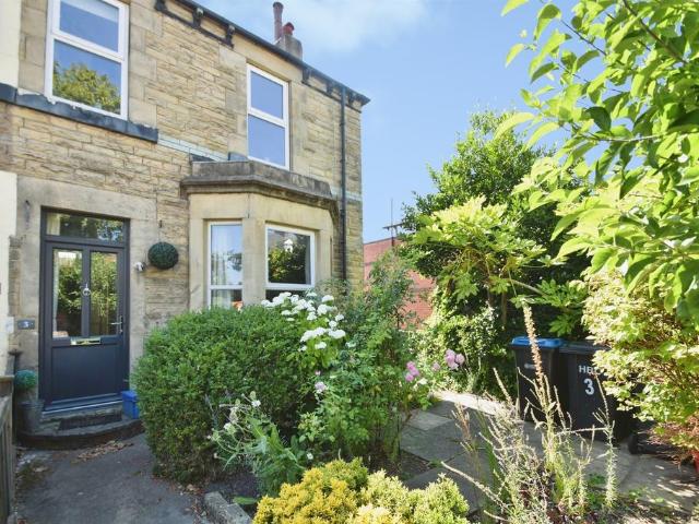 House for sale in Harrogate, North Yorkshire