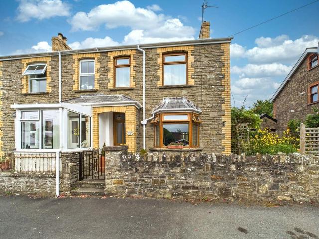 House for sale in Crickhowell